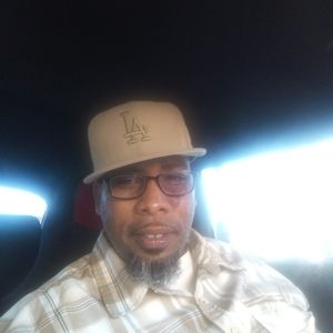 Meet your Posher, Raymond